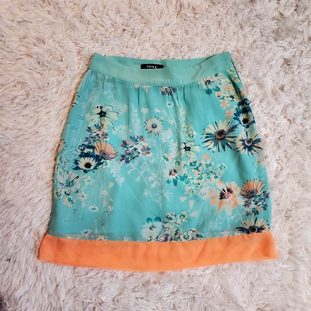 Pretty Floral chiffon skirt